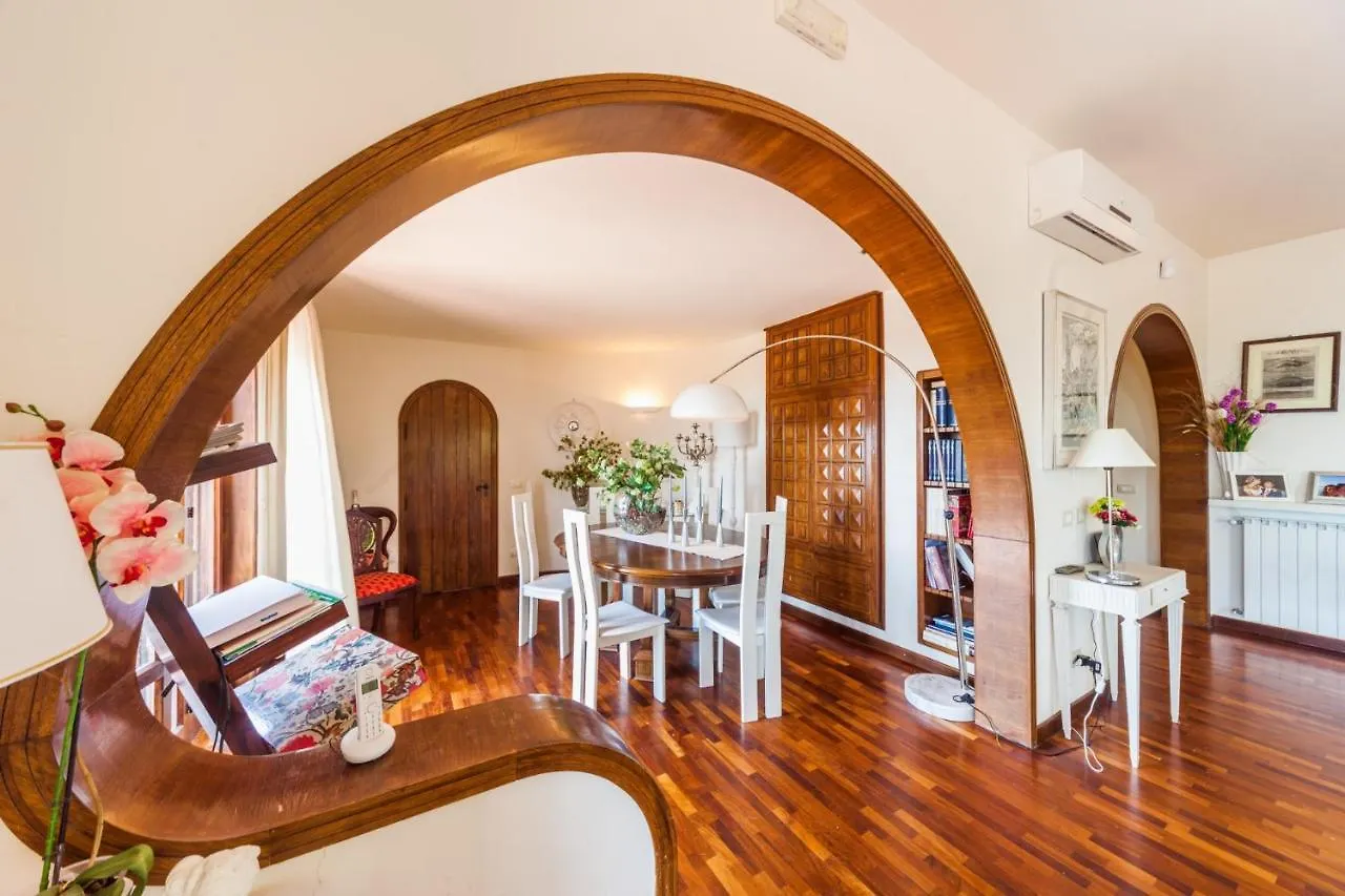 Etna Luxury Home Nicolosi 0*,  Olaszország